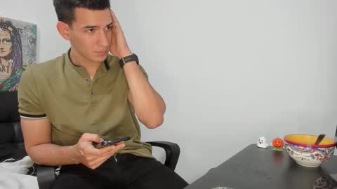 Snapshot of mike3xxx chatting on October 26, 2025, 8:42 am mike3xxx online show from October 26, 2025, 8:42 am