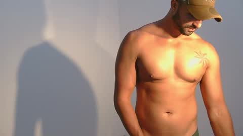 Snapshot of mike4fun99 chatting on May 21, 2026, 2:40 am mike online show from May 21, 2026, 2:40 am