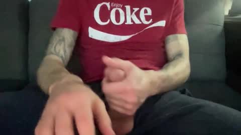 anonguy1910324 online show from January 16, 2026, 6:50 am