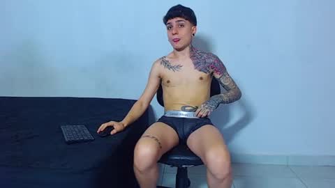 Snapshot of mike777jr chatting on June 8, 2026, 1:44 pm Mike IMDEPENDIENT MODEL online show from June 8, 2026, 1:44 pm