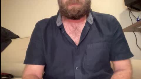 Snapshot of mike_berlin1 chatting on October 4, 2025, 11:58 pm MIke online show from October 4, 2025, 11:58 pm