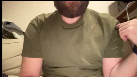 Snapshot of mike_berlin1 chatting on November 18, 2025, 9:52 pm MIke online show from November 18, 2025, 9:52 pm