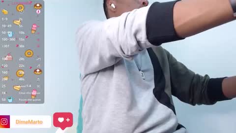 Snapshot of mike_black_22 chatting on November 23, 2025, 2:28 pm Mike online show from November 23, 2025, 2:28 pm