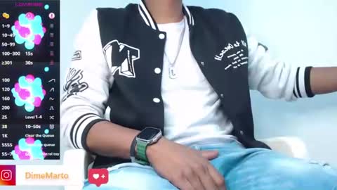 Snapshot of mike_black_22 chatting on July 18, 2026, 12:09 pm Mike online show from July 18, 2026, 12:09 pm