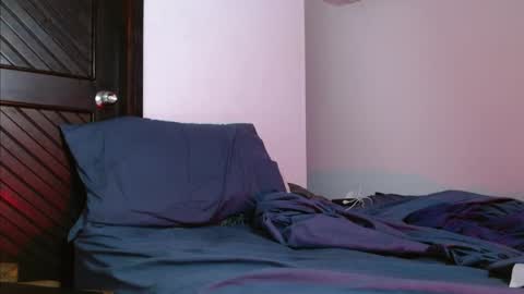 Snapshot of mike_d1030 chatting on February 6, 2025, 4:31 am mike_d1030 online show from February 6, 2025, 4:31 am