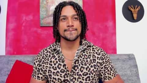 Snapshot of mike_estevess chatting on January 12, 2025, 2:56 am online show from January 12, 2025, 2:56 am