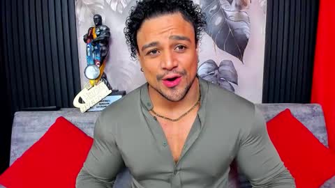   online show from December 15, 2025, 3:44 am