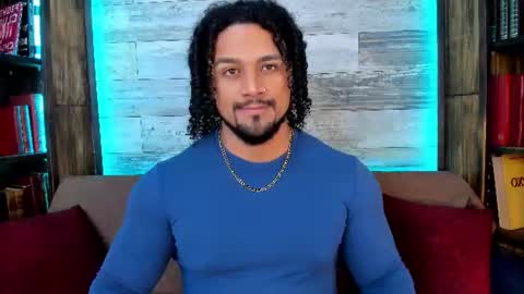Snapshot of mike_estevess chatting on June 20, 2026, 7:00 am online show from June 20, 2026, 7:00 am