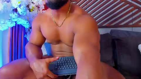 Snapshot of mike_estevess chatting on July 14, 2026, 10:21 am online show from July 14, 2026, 10:21 am