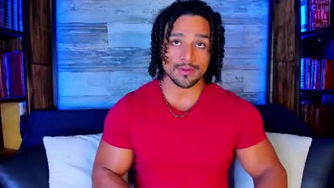 Snapshot of mike_estevess chatting on July 19, 2026, 6:39 am online show from July 19, 2026, 6:39 am