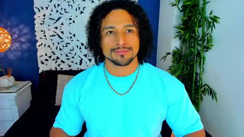 Snapshot of mike_estevess chatting on July 22, 2026, 5:43 am online show from July 22, 2026, 5:43 am