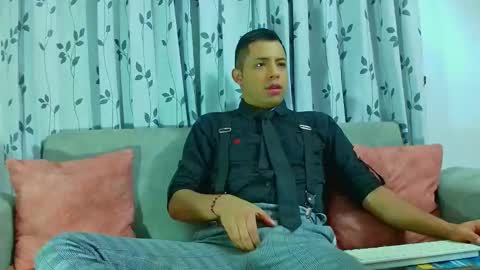 Snapshot of mike_fetiche chatting on November 20, 2025, 6:46 am mike_fetiche online show from November 20, 2025, 6:46 am