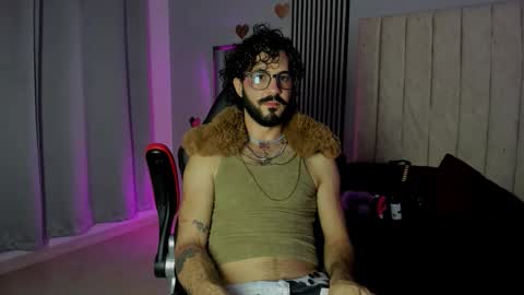 Snapshot of mike_parkerr chatting on December 16, 2025, 5:56 am Mike Parker online show from December 16, 2025, 5:56 am