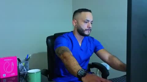 Snapshot of mike_savage3 chatting on May 24, 2026, 12:21 pm Mike online show from May 24, 2026, 12:21 pm