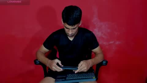 Snapshot of mike_shelby21 chatting on May 3, 2026, 9:43 pm mike_shelby21 online show from May 3, 2026, 9:43 pm