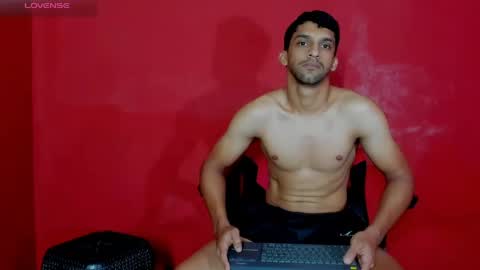 Snapshot of mike_shelby21 chatting on May 4, 2026, 6:15 pm mike_shelby21 online show from May 4, 2026, 6:15 pm