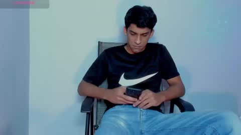 mike_shelby21 online show from July 22, 2026, 2:03 am