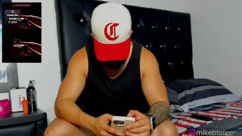 Snapshot of mikeblaree chatting on January 7, 2026, 6:21 pm mikeblaree online show from January 7, 2026, 6:21 pm