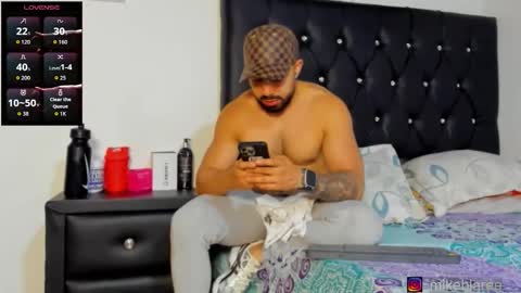 Snapshot of mikeblaree chatting on March 7, 2026, 6:49 pm mikeblaree online show from March 7, 2026, 6:49 pm