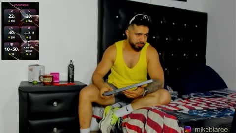 Snapshot of mikeblaree chatting on April 3, 2026, 7:34 pm mikeblaree online show from April 3, 2026, 7:34 pm