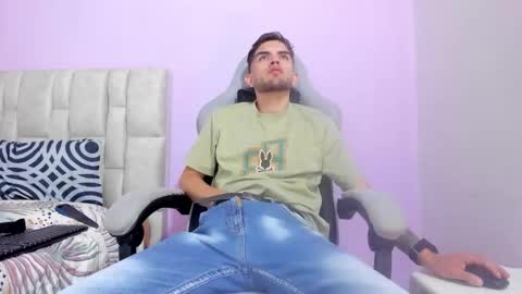 mikebradley15 online show from February 8, 2026, 3:32 am