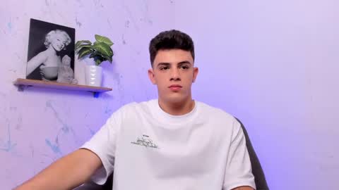 Snapshot of mikecooper_ chatting on December 18, 2024, 7:04 am Mike Cooper online show from December 18, 2024, 7:04 am