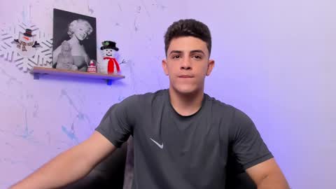 Snapshot of mikecooper_ chatting on December 21, 2024, 8:43 pm Mike Cooper online show from December 21, 2024, 8:43 pm