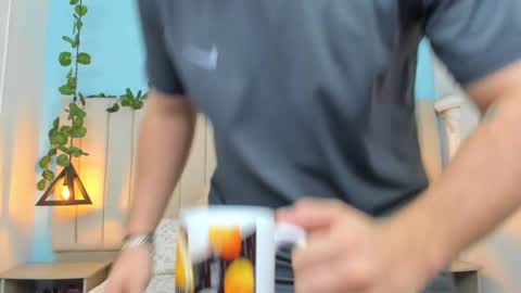 Snapshot of mikecooper_ chatting on December 21, 2024, 11:45 pm Mike Cooper online show from December 21, 2024, 11:45 pm