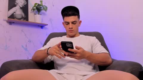 Snapshot of mikecooper_ chatting on February 11, 2025, 11:32 am Mike Cooper online show from February 11, 2025, 11:32 am