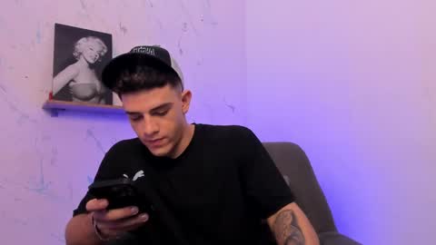 Snapshot of mikecooper_ chatting on February 19, 2025, 8:22 am Mike Cooper online show from February 19, 2025, 8:22 am