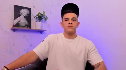 Snapshot of mikecooper_ chatting on February 20, 2025, 7:34 am Mike Cooper online show from February 20, 2025, 7:34 am