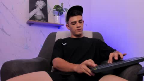 Snapshot of mikecooper_ chatting on March 11, 2025, 8:09 am Mike Cooper online show from March 11, 2025, 8:09 am