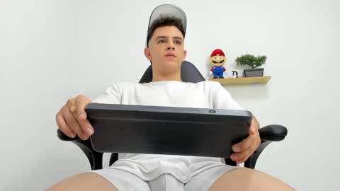 Snapshot of mikecooper_ chatting on September 27, 2025, 9:53 pm Mike Cooper online show from September 27, 2025, 9:53 pm