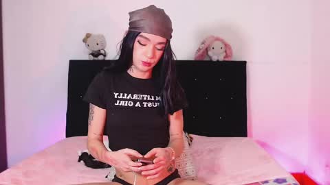 ZARA BLARE online show from October 20, 2025, 11:38 pm