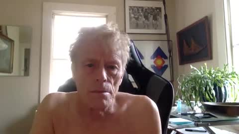 Snapshot of mikelub11235 chatting on January 18, 2025, 4:21 pm mikelub11235 online show from January 18, 2025, 4:21 pm