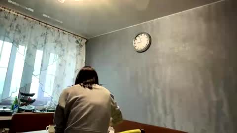 Mila online show from April 30, 2026, 5:58 am