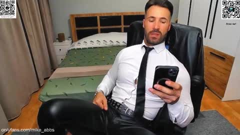 Mike    online show from October 13, 2025, 7:03 pm