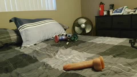 mikeusm893409 online show from July 26, 2026, 1:47 am