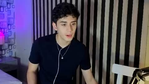 Snapshot of mikevoss_ chatting on July 8, 2026, 7:07 pm Mike online show from July 8, 2026, 7:07 pm