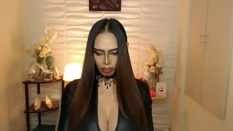 Snapshot of mikeyalawi03 chatting on December 16, 2024, 7:26 am Mistress MikeyAlawi online show from December 16, 2024, 7:26 am