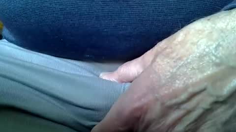 Snapshot of mikeybed chatting on March 12, 2025, 9:23 am mikeybed online show from March 12, 2025, 9:23 am