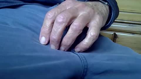 Snapshot of mikeybed chatting on October 21, 2025, 8:48 am mikeybed online show from October 21, 2025, 8:48 am