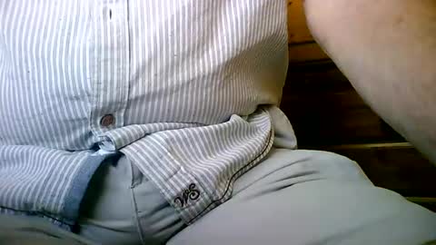 Snapshot of mikeybed chatting on July 29, 2026, 3:32 pm mikeybed online show from July 29, 2026, 3:32 pm
