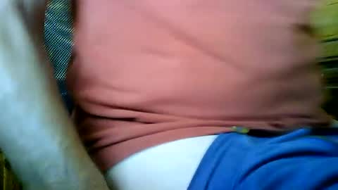 Snapshot of mikeybed chatting on August 5, 2026, 3:48 pm mikeybed online show from August 5, 2026, 3:48 pm