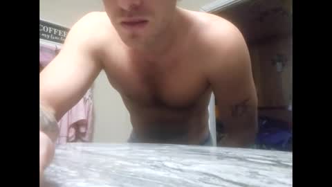 Snapshot of mikeylove92 chatting on January 20, 2025, 12:57 am Mikey b online show from January 20, 2025, 12:57 am