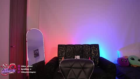 Snapshot of mikeymorningstar chatting on April 17, 2026, 10:02 pm mikeymorningstar online show from April 17, 2026, 10:02 pm