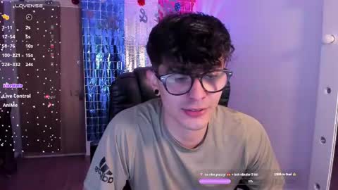 VIOLETAMIKE online show from July 29, 2026, 8:01 am