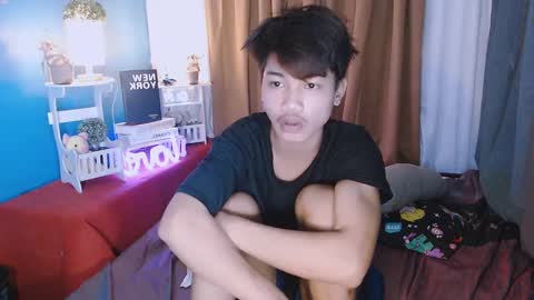 Snapshot of mikhayla_and_zeus_room chatting on December 5, 2024, 2:31 am Mikhayla and Zeus online show from December 5, 2024, 2:31 am