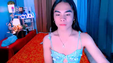 Snapshot of mikhayla_and_zeus_room chatting on February 24, 2025, 3:55 am Mikhayla and Zeus online show from February 24, 2025, 3:55 am