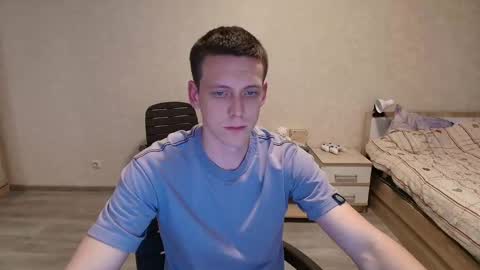 Snapshot of mikimaus0101 chatting on May 31, 2026, 6:09 pm Michael online show from May 31, 2026, 6:09 pm